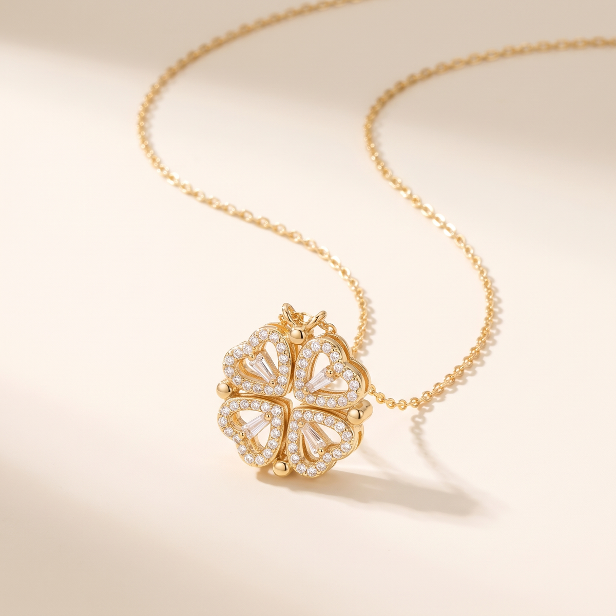 Klavertje vier ketting met zirkonia